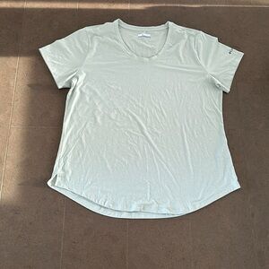 Columbia Light Green Short Sleeve V-Neck Tee